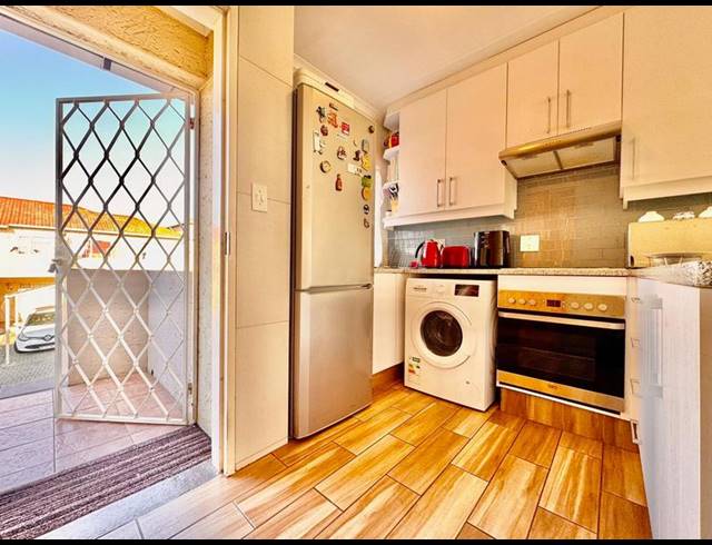 2 BEDROOM TOWNHOUSE FOR SALE IN MEYERSDAL